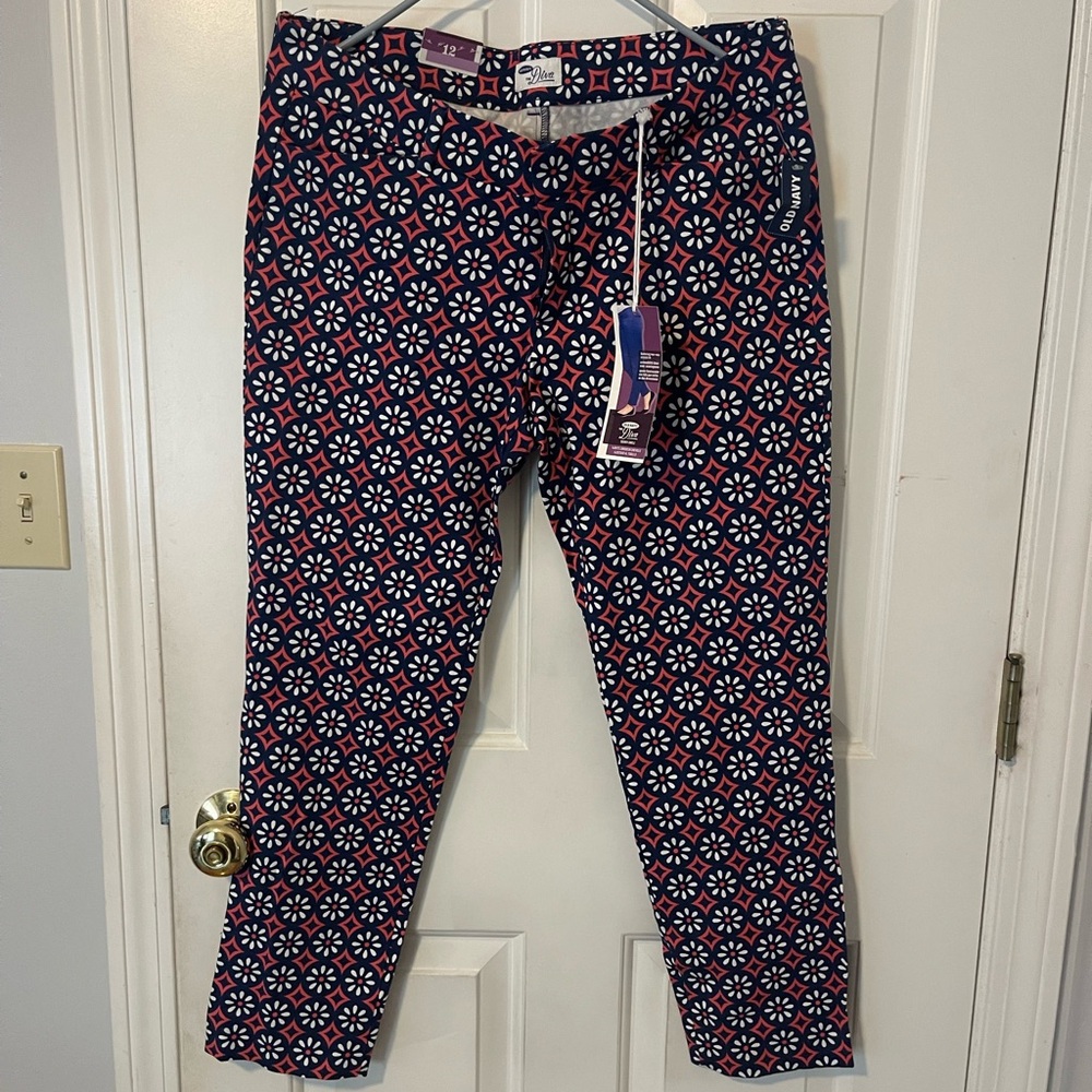 Old Navy pixie pants